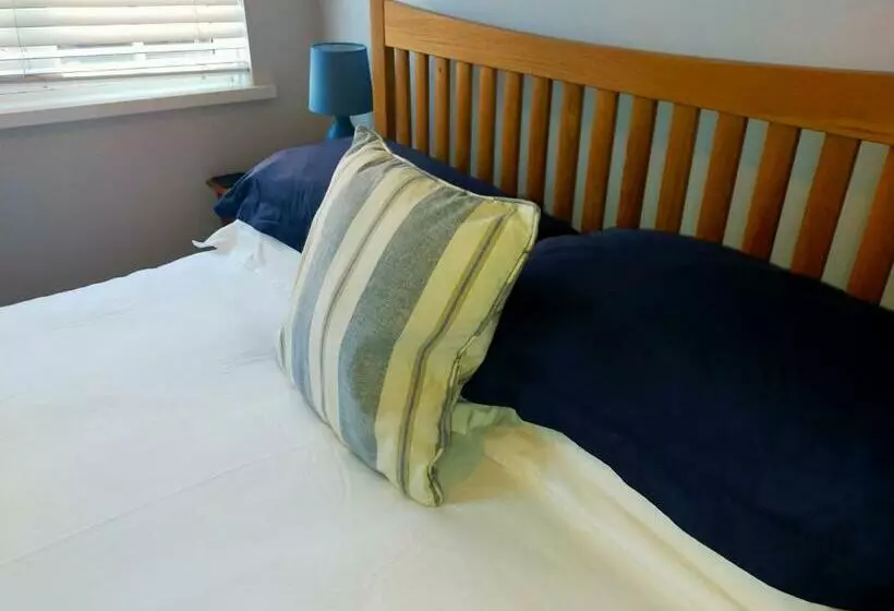 Aamiaismajoitus (B&B) Seven Bays Stays