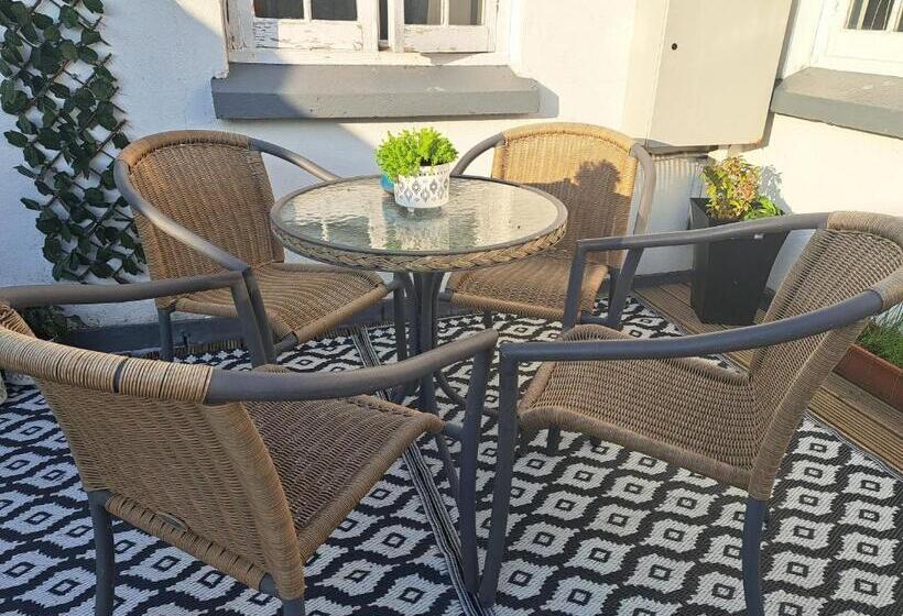 ベッドアンドブレックファースト Seven Bays Stays