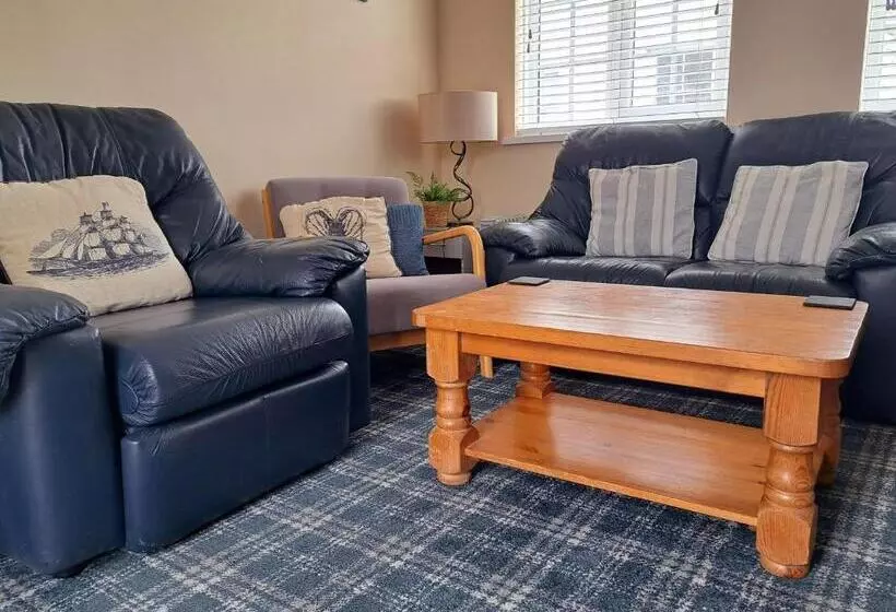 Aamiaismajoitus (B&B) Seven Bays Stays