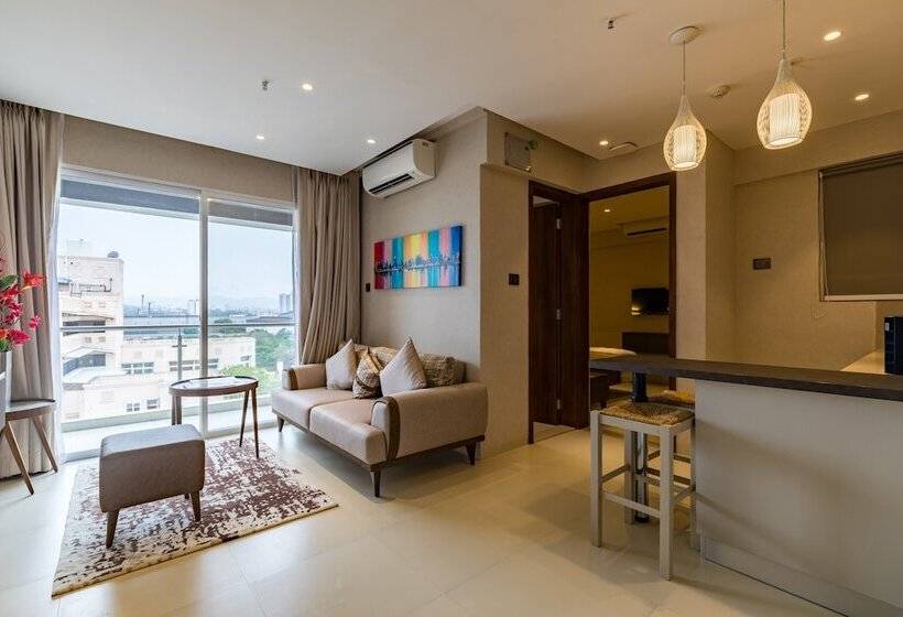 호텔 Ar Suites Jewels Royale   Koregaon Park Nx