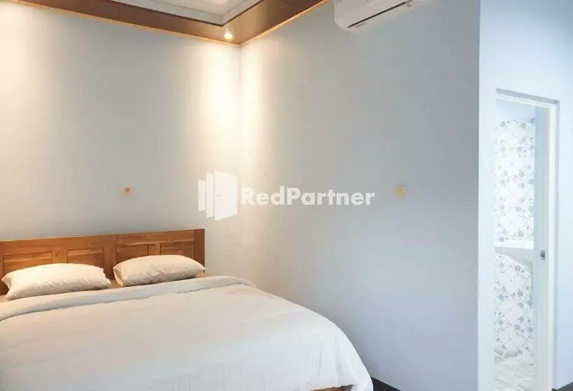 هتل De Credo Near Pantai Segang Redpartner