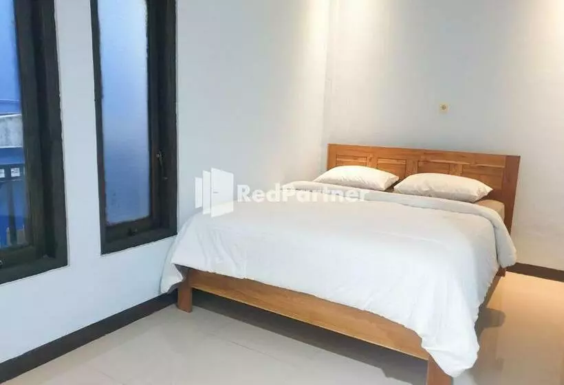 هتل De Credo Near Pantai Segang Redpartner