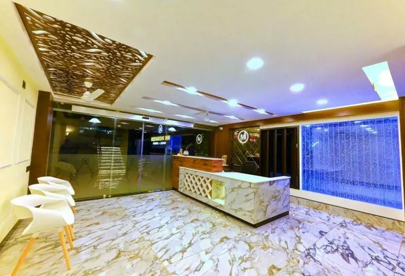 ホテル Meenakshi Inn