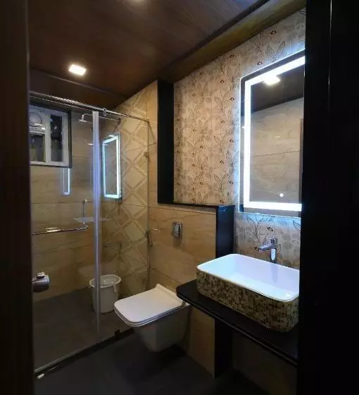 ホテル Meenakshi Inn