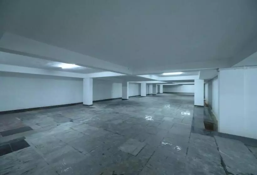 ホテル Meenakshi Inn