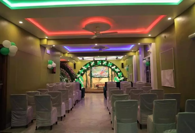ホテル Virasat Retreat