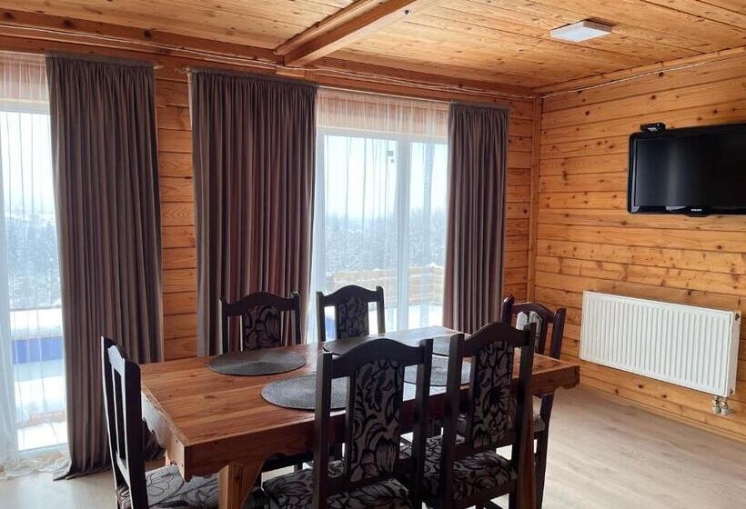 بنسيون Belvedere Karpaty Panorama