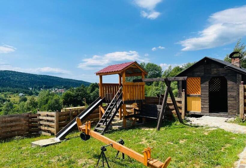 بنسيون Belvedere Karpaty Panorama