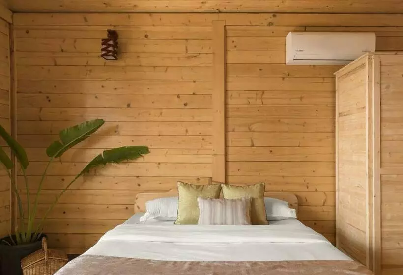 Majatalo Waterscape Retreat