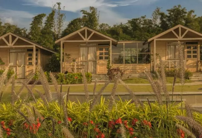 Majatalo Waterscape Retreat