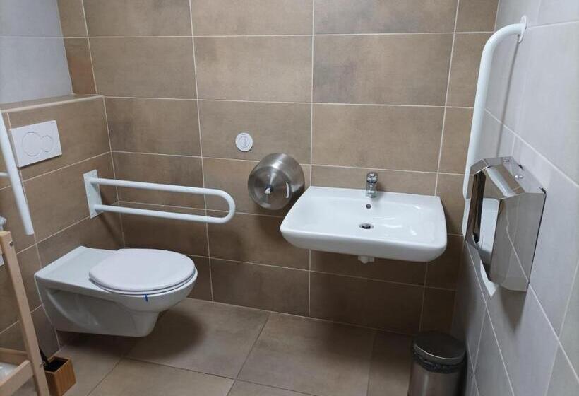 بنسيون Wellness Penzion Marta