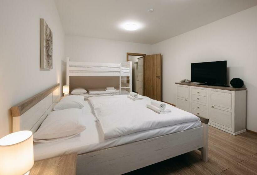 بنسيون Wellness Penzion Marta