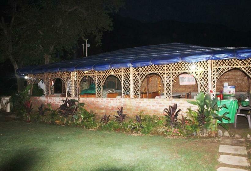 Treepie Resort By Twc S