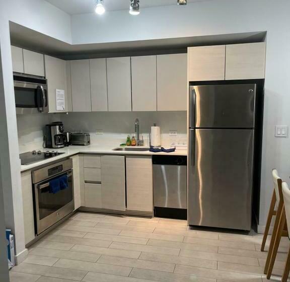 Iconic View   Hotel S Benefits   Low Rates