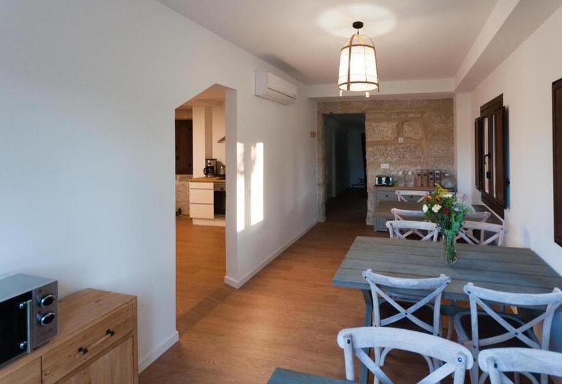 호스텔 A Dársena Do Francés