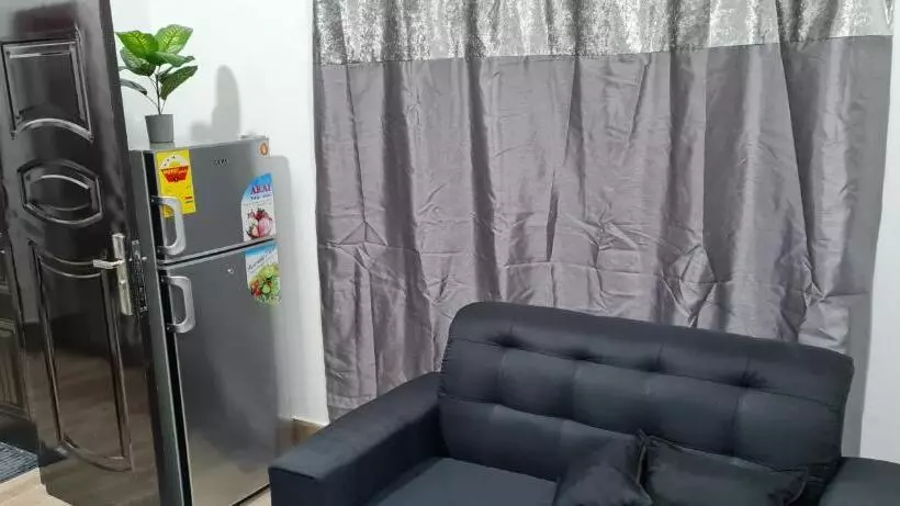 ベッドアンドブレックファースト Nesta Barron  Home Away From Home