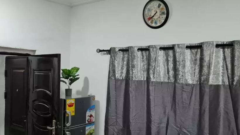 ベッドアンドブレックファースト Nesta Barron  Home Away From Home