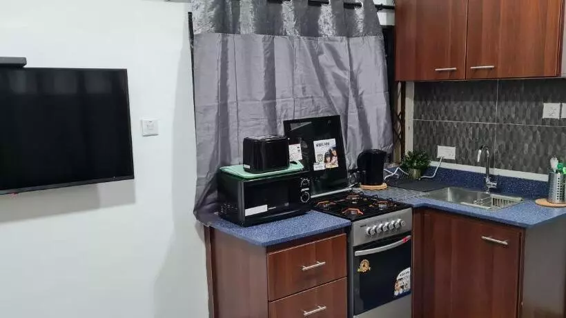 ベッドアンドブレックファースト Nesta Barron  Home Away From Home