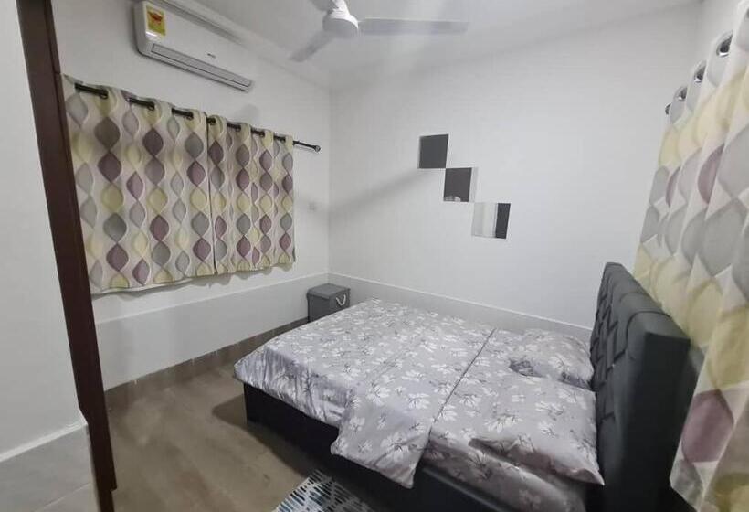 مبيت وإفطار Nesta Barron  Home Away From Home