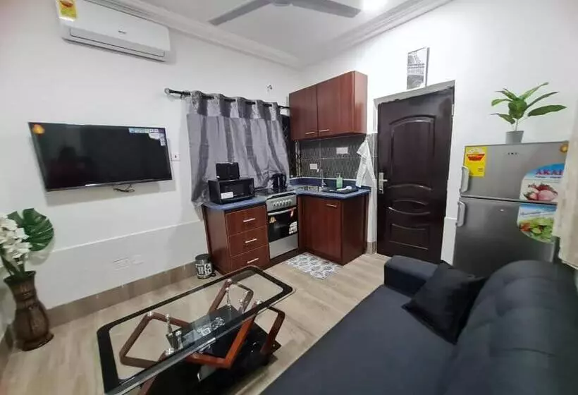 ベッドアンドブレックファースト Nesta Barron  Home Away From Home