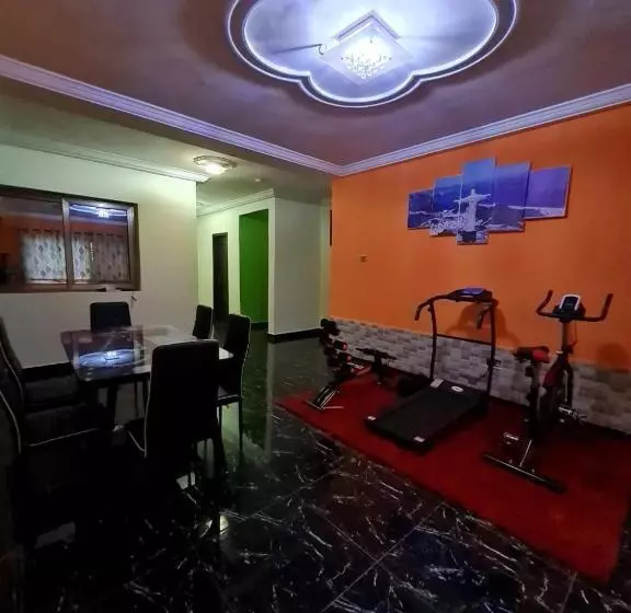 ベッドアンドブレックファースト Nesta Barron  Home Away From Home