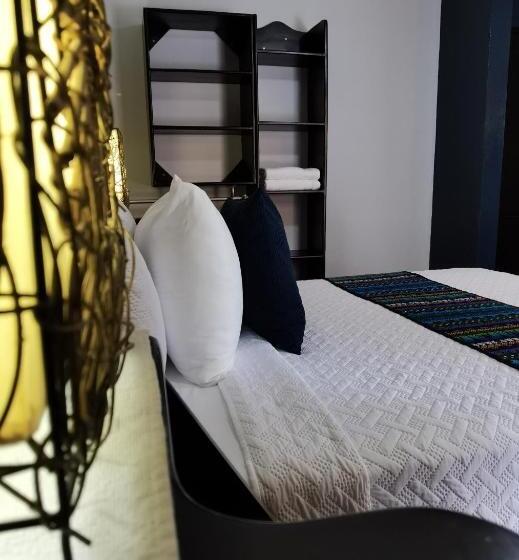 تختخواب و صبحانه Sunrise House