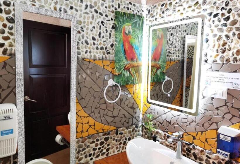 تختخواب و صبحانه Sunrise House