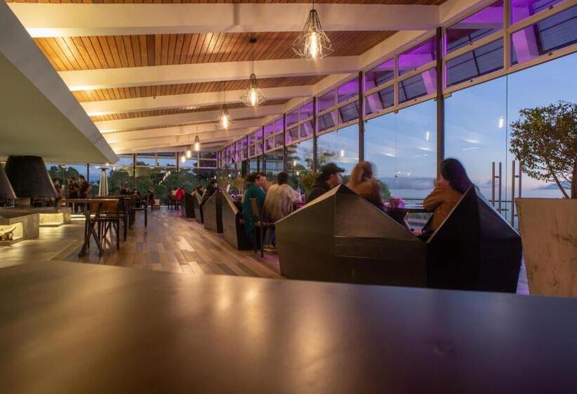 فندق Casa 1800 Cerro Verde