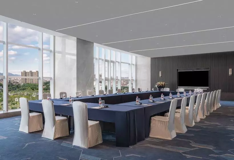 Crowne Plaza Xiamen Jimei Seaview, An Ihg Hotel Free Mini Bar