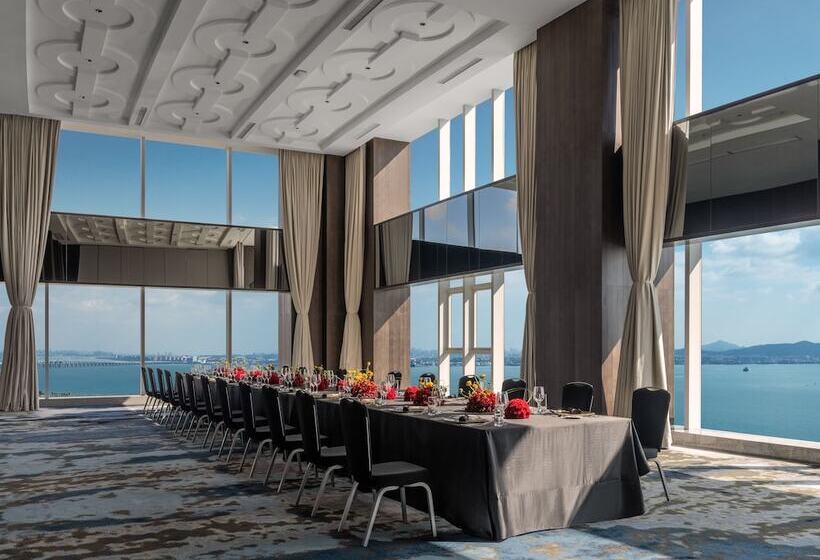 Crowne Plaza Xiamen Jimei Seaview, An Ihg Hotel Free Mini Bar