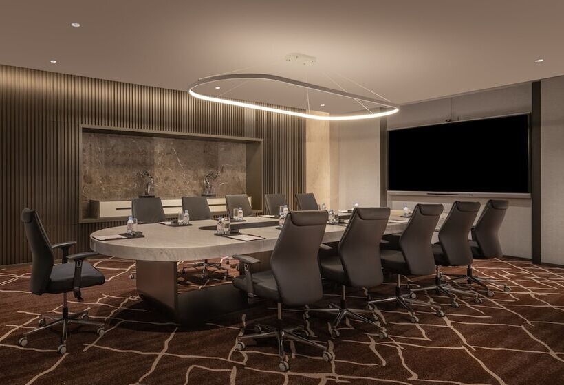 Crowne Plaza Xiamen Jimei Seaview, An Ihg Hotel Free Mini Bar