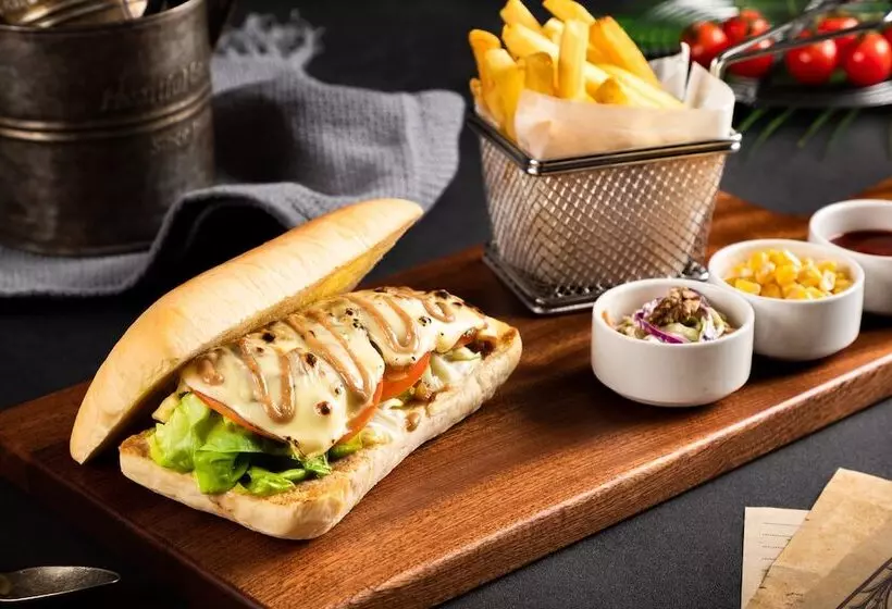 Crowne Plaza Xiamen Jimei Seaview, An Ihg Hotel Free Mini Bar