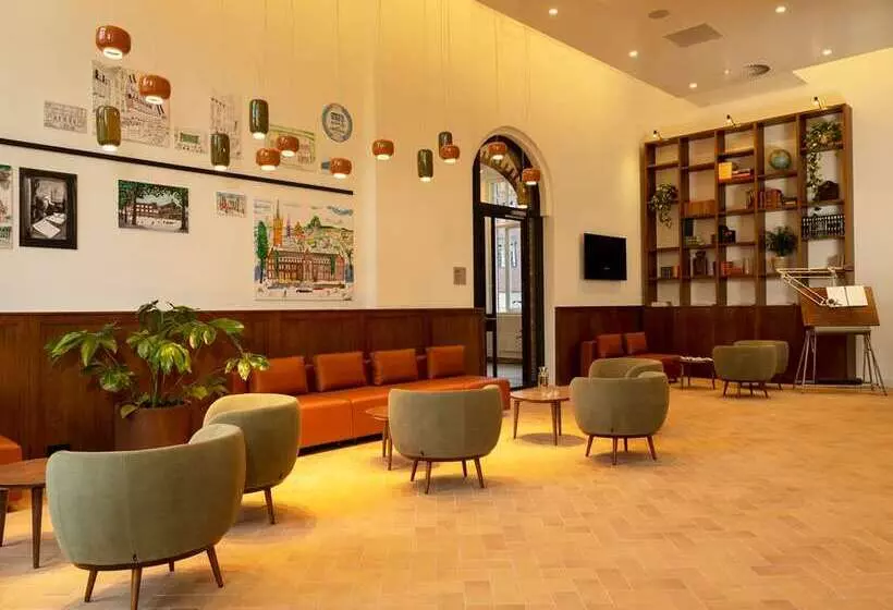 Hotelli Doubletree By Hilton Sittard