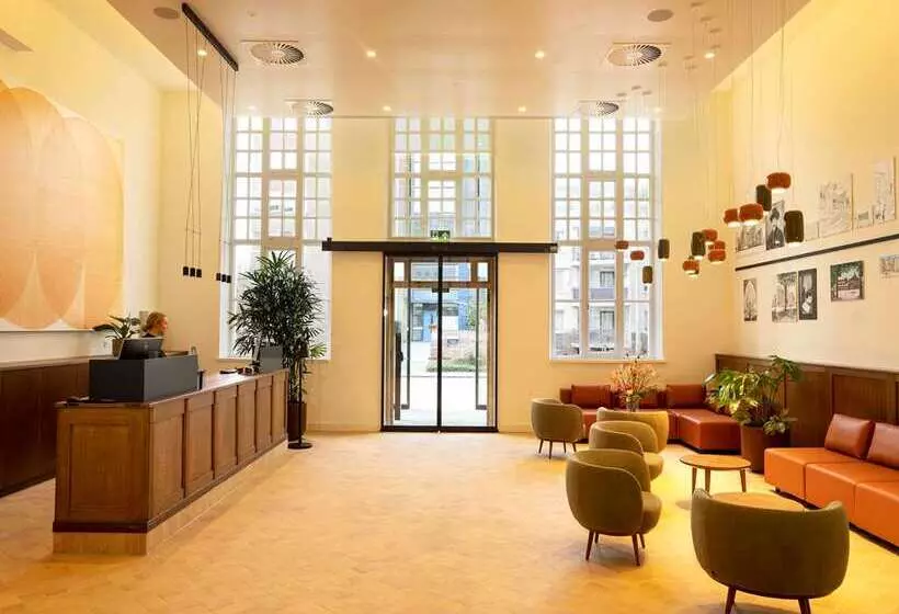 Hotelli Doubletree By Hilton Sittard