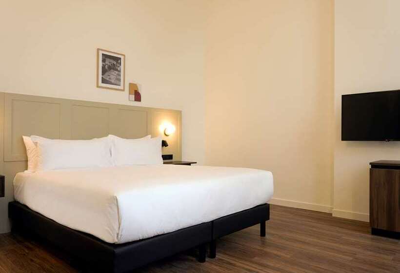 בית מלון כפרי Doubletree By Hilton Sittard