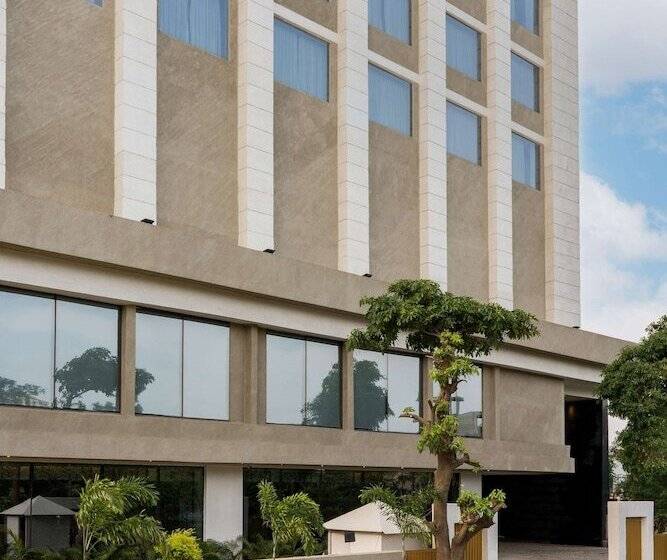 هتل Radisson Bhopal
