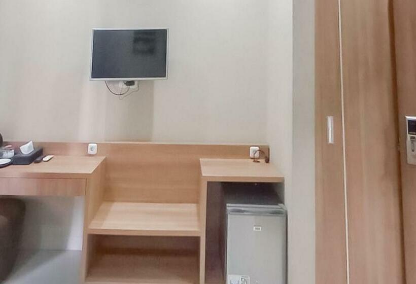 Szálloda Reddoorz Premium @ Griya Inkoppabri Cisarua Puncak