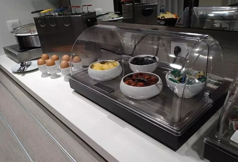 Hotelli Restaurant Le Mitigana