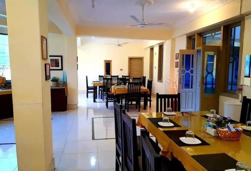 هتل The Mandarin Inn