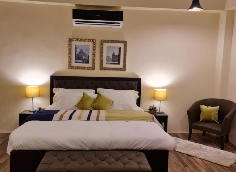 هتل The Mandarin Inn