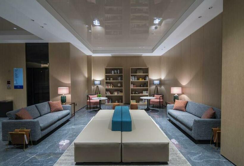 Microtel By Wyndham Kunming City Center