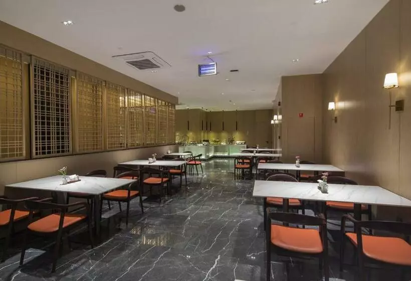 Microtel By Wyndham Kunming City Center