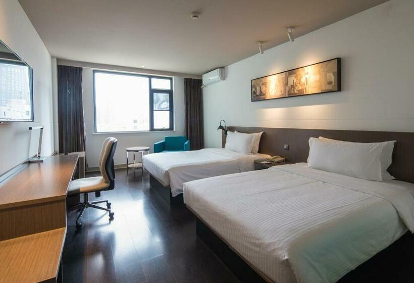 Microtel By Wyndham Kunming City Center