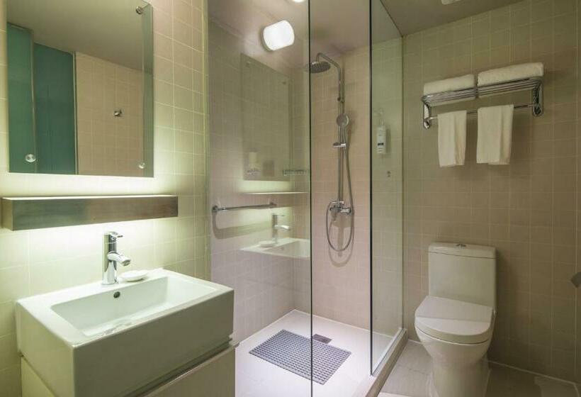 Microtel By Wyndham Kunming City Center