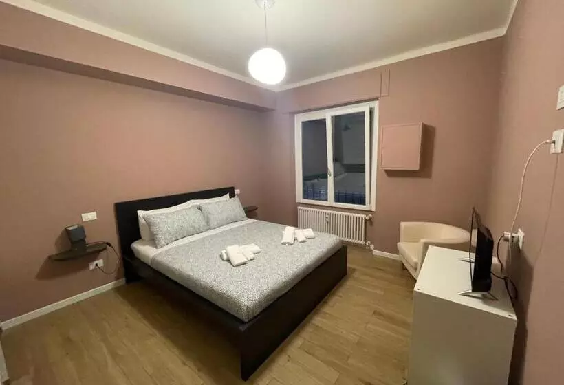 پانسیون B&b Fossatello Affittacamere