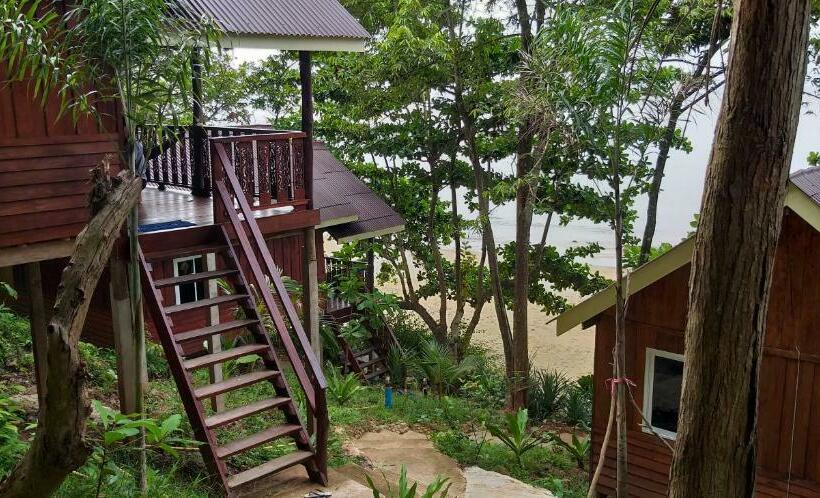 膳宿费 Kohjum Seafront Resort