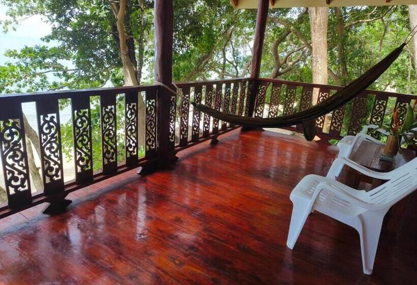 膳宿费 Kohjum Seafront Resort