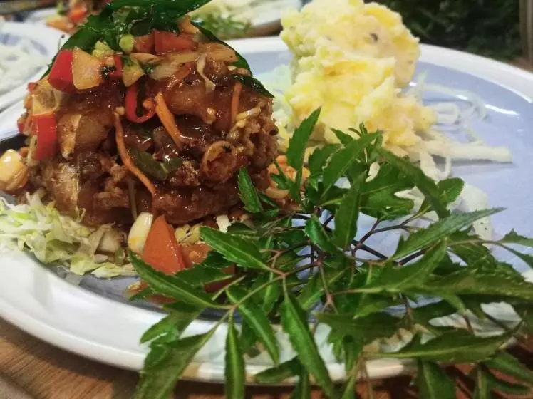 پانسیون Kohjum Seafront Resort