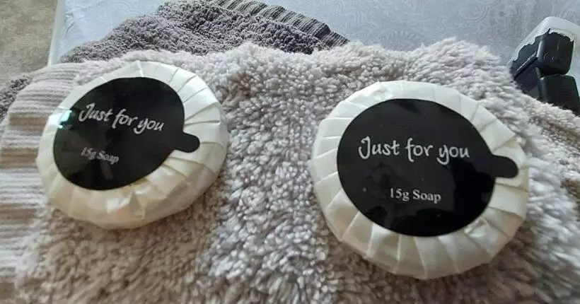 The Canalside B&b At The Auld Shebeen Bar