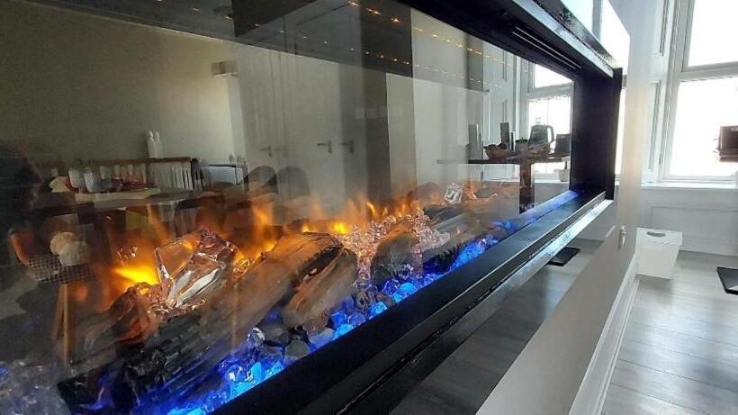 The Canalside B&b At The Auld Shebeen Bar